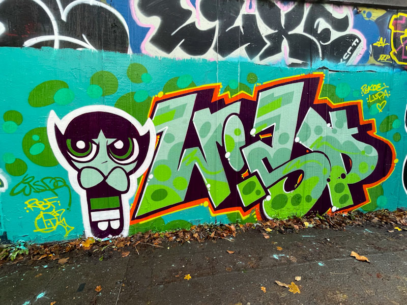 Wispa, M32 roundabout, Bristol, December 2023