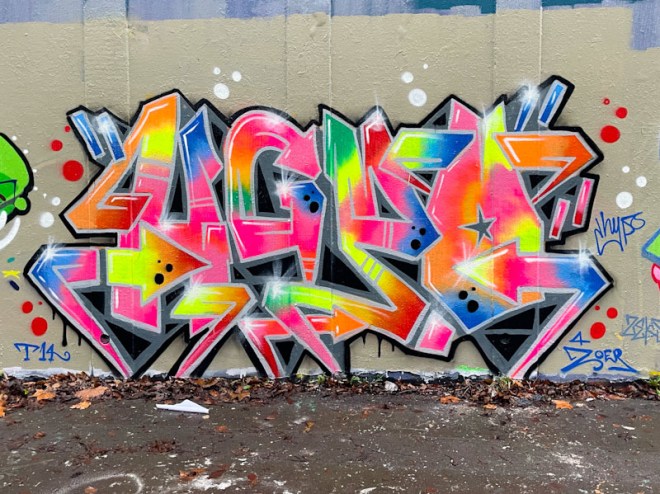 Hypo, M32 roundabout, Bristol, December 2023