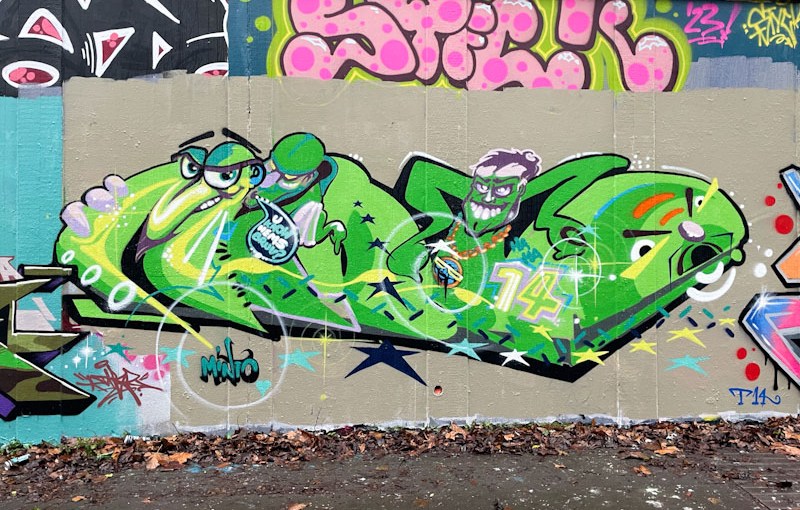 Minto, M32 roundabout, Bristol, December 2023