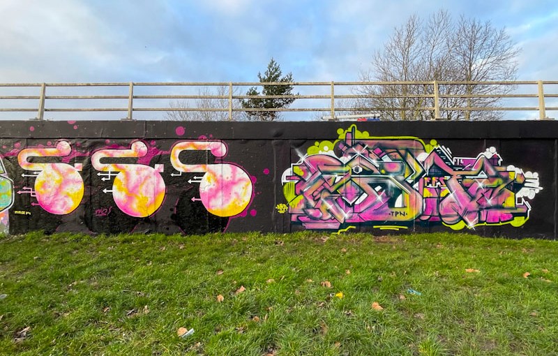 5828. M32 roundabout J3&nbsp;(551)