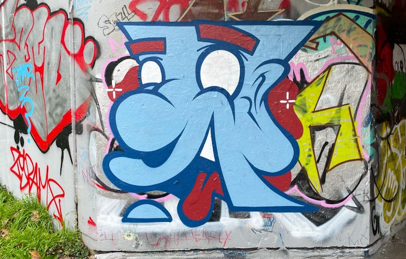 5897. M32 roundabout J3&nbsp;(599)