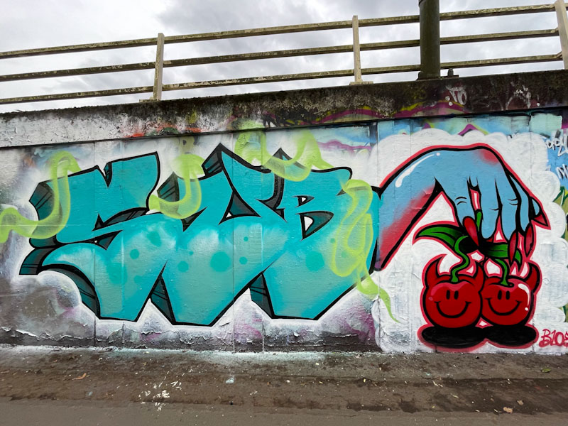 Sub and Bloem, M32 roundabout, Bristol, March 2024