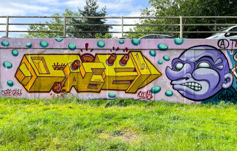 6174. M32 roundabout J3&nbsp;(594)