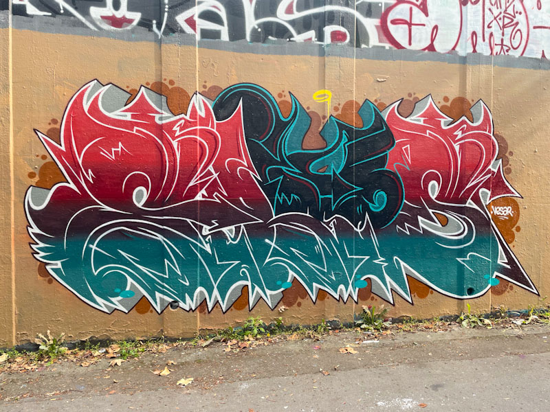 Elvs, M32 roundabout, Bristol, July 2024