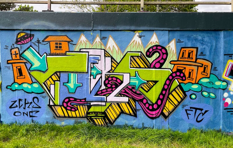 6180. M32 roundabout J3&nbsp;(596)