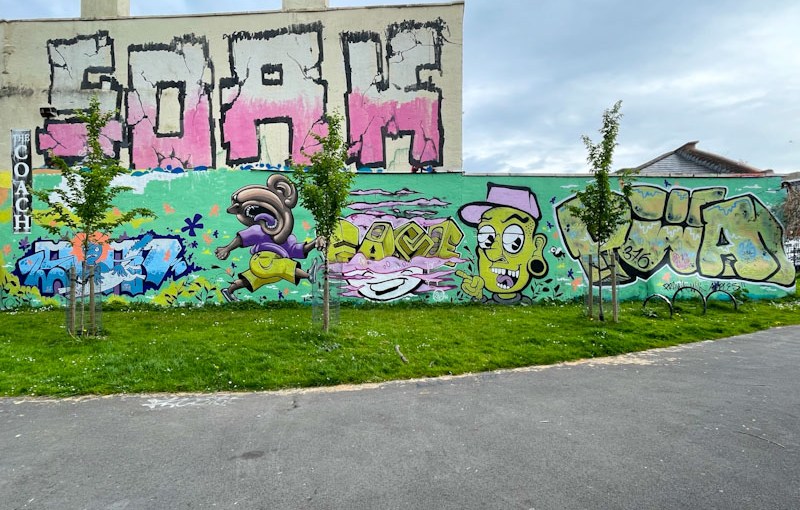 6179. Coach and&nbsp;Horses.