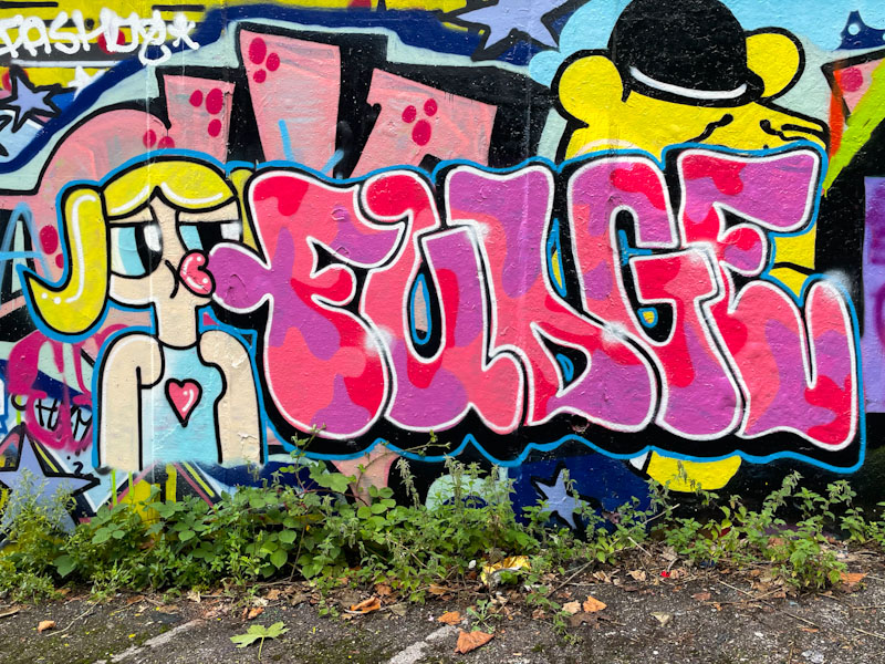 Fudge, M32 roundabout, Bristol, September 2024