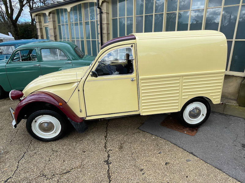 This has to be some kind of Citroen van with rear doors (unseen), Buxton, Derbyshire, April 2024