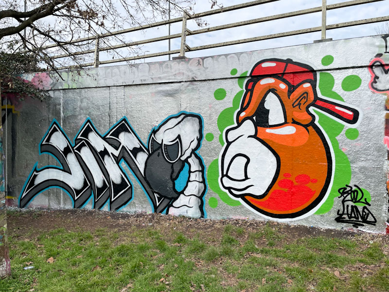 Mr Crawls and Kool Hand, M32 roundabout, Bristol, March 2025