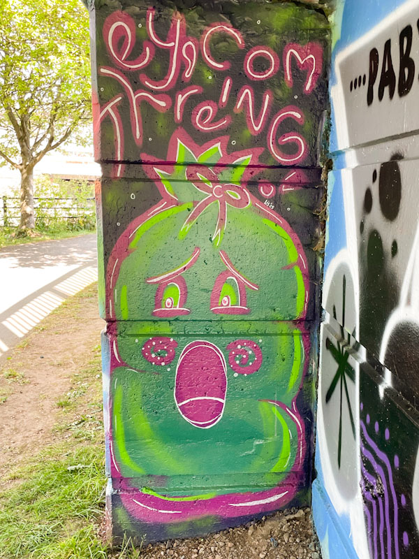 Lis, Cumberland Basin, Bristol, May 2025