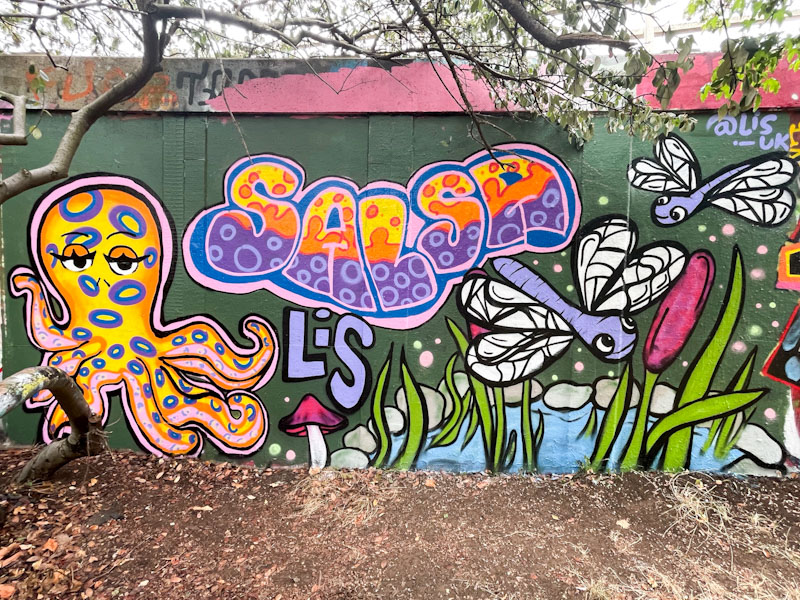 Lis and Elsa Bee, M32 roundabout, Bristol, July 2025