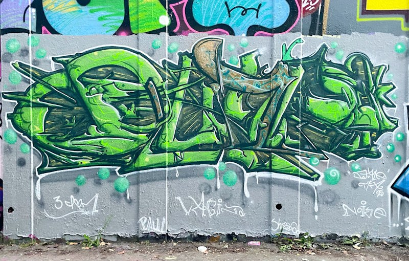 7201. M32 roundabout J3&nbsp;(718)