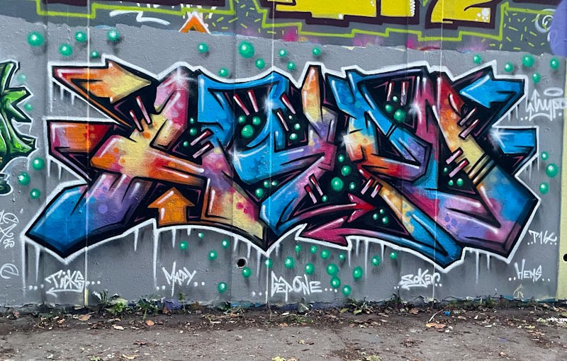 7253. M32 roundabout J3&nbsp;(724)