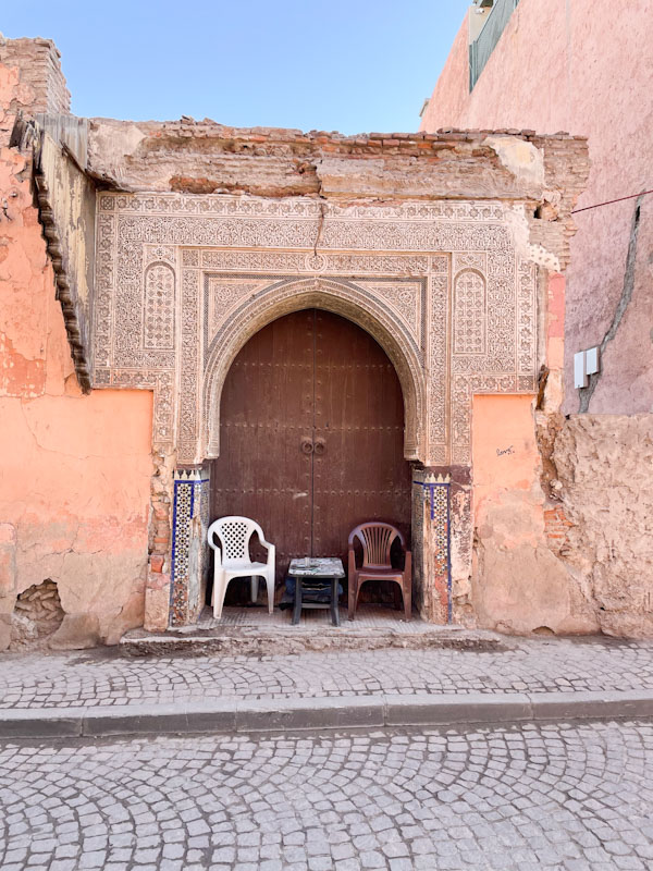 Door and chairs, Rue Riad Zitoun el Jedid, Marrakesh, January 2025