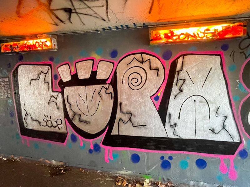 Lupa, M32 roundabout, Bristol, November 2025