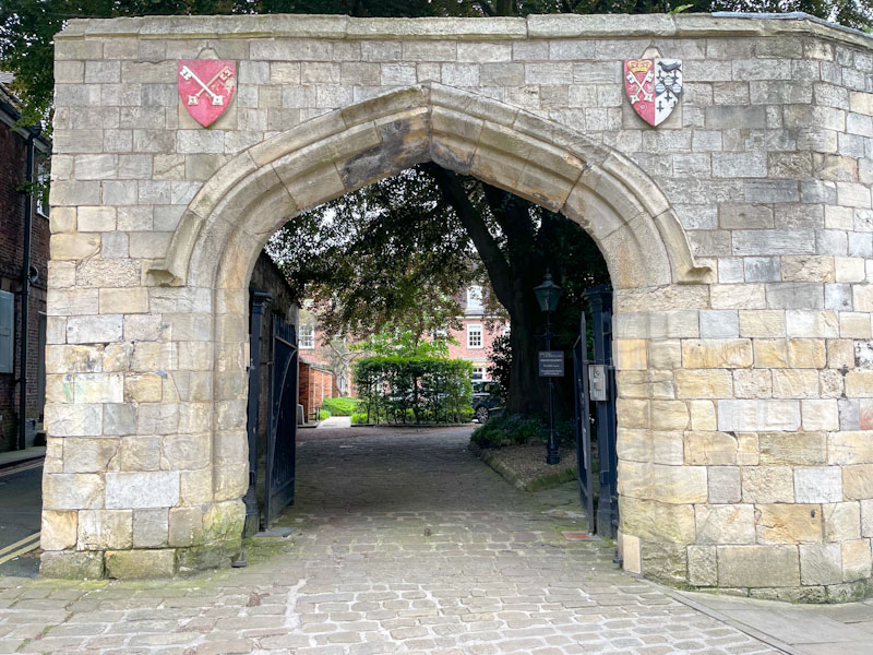 Gateway with crests, Your, North Yorkshire, June 2024