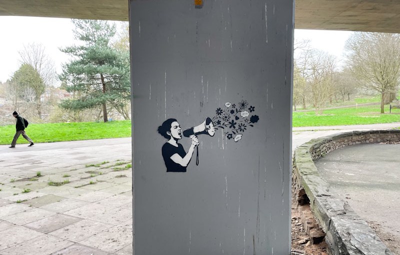 7589. M32 roundabout J2&nbsp;(17)