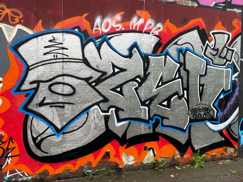 Zed in the Clouds, M32 roundabout, Bristol, March 2026