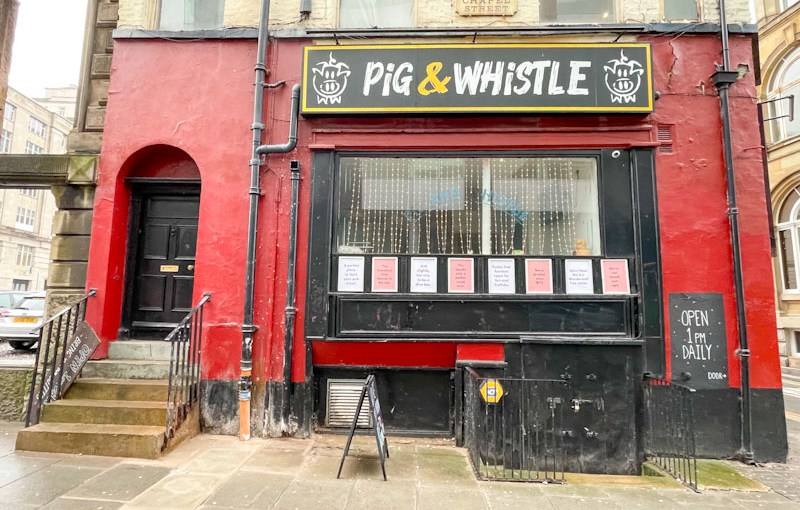 Pig and Whistle doors, Chapel Street, Liverpool, March 2025