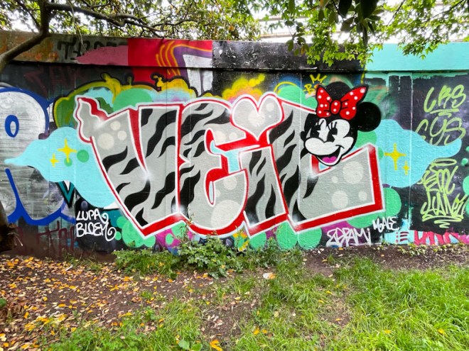 Desi, M32 roundabout, Bristol, May 2026