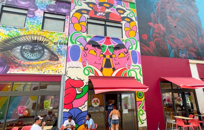 7813. Quaker’s Art Lane&nbsp;(2)