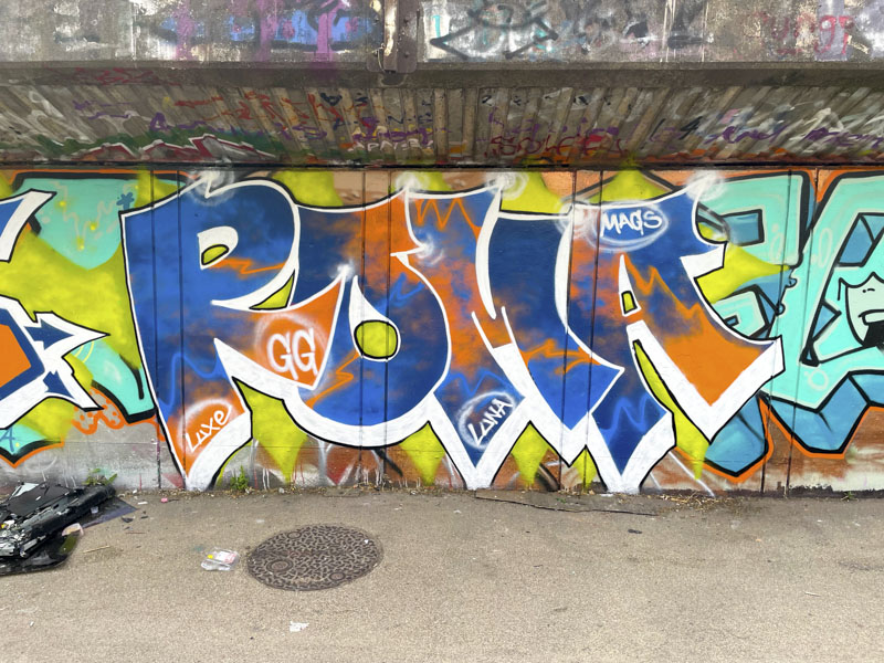Roma, M32 Cycle path, Bristol, August 2026